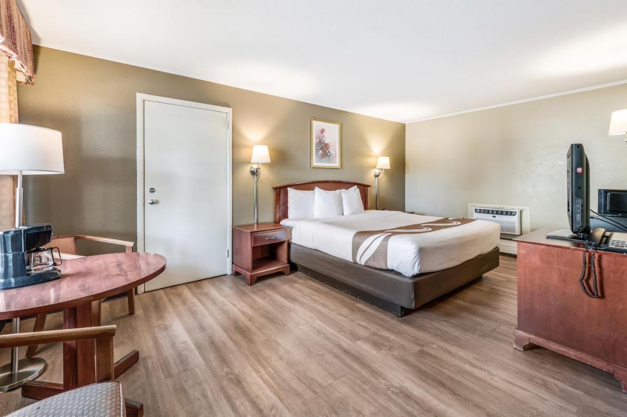 Rodeway Inn Poughkeepsie Eksteriør bilde