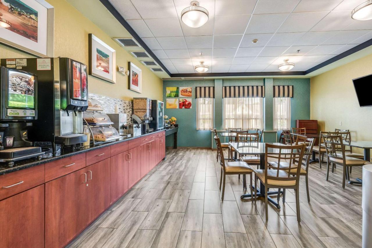 Rodeway Inn Poughkeepsie Eksteriør bilde